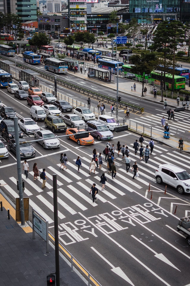 people crossing pedestrian in Korea